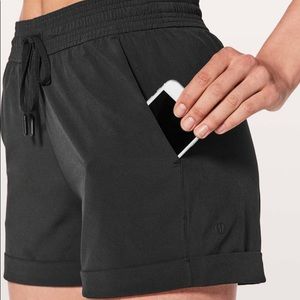 Lululemon Spring Break Away shorts